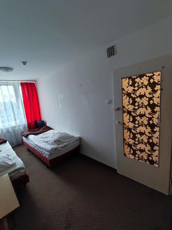 Plonia Economy Szczecin Exterior foto